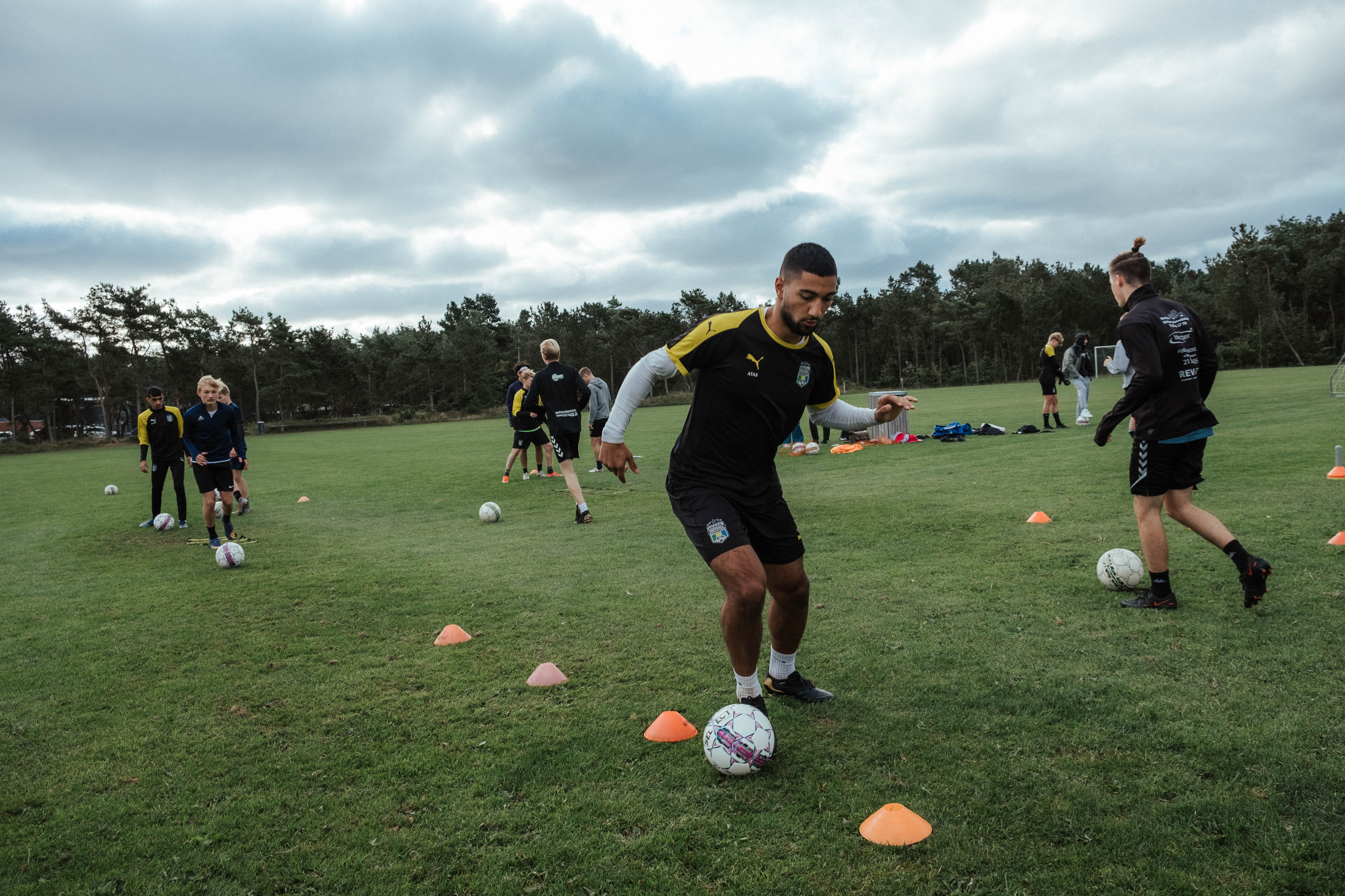 Güney Atas til fodboldtræning